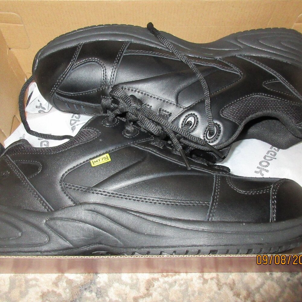 Men's Size  10.5W Reebok Work Shoes